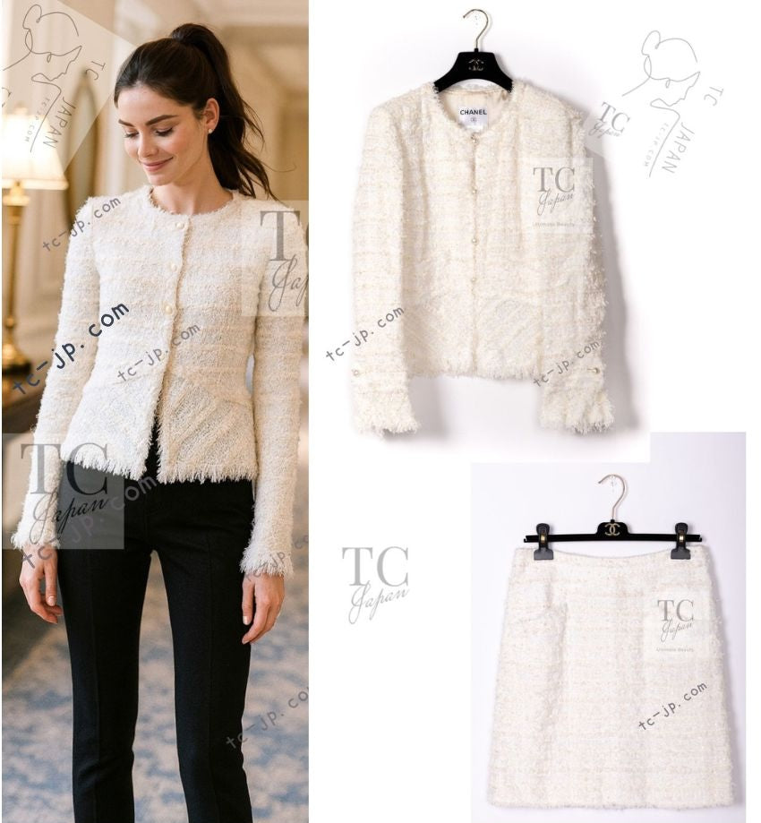 CHANEL 05S Ivory White Pearl Buttons Lesage Tweed Jacket Skirt Suit 40 42 シャネル アイボリー ホワイト パール CC ボタン ルサージュ ツイード ジャケット スカート スーツ 即発