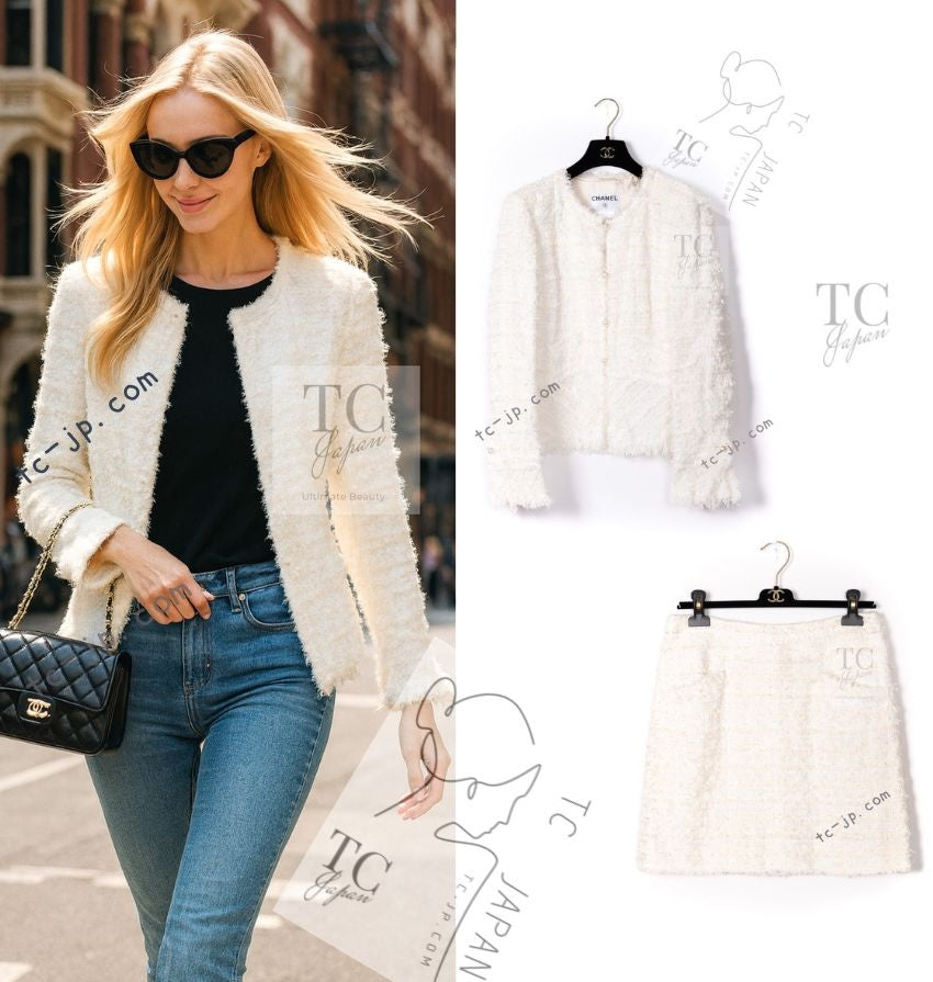 CHANEL 05S Ivory White Pearl Buttons Lesage Tweed Jacket Skirt Suit 40 42 シャネル アイボリー ホワイト パール CC ボタン ルサージュ ツイード ジャケット スカート スーツ 即発