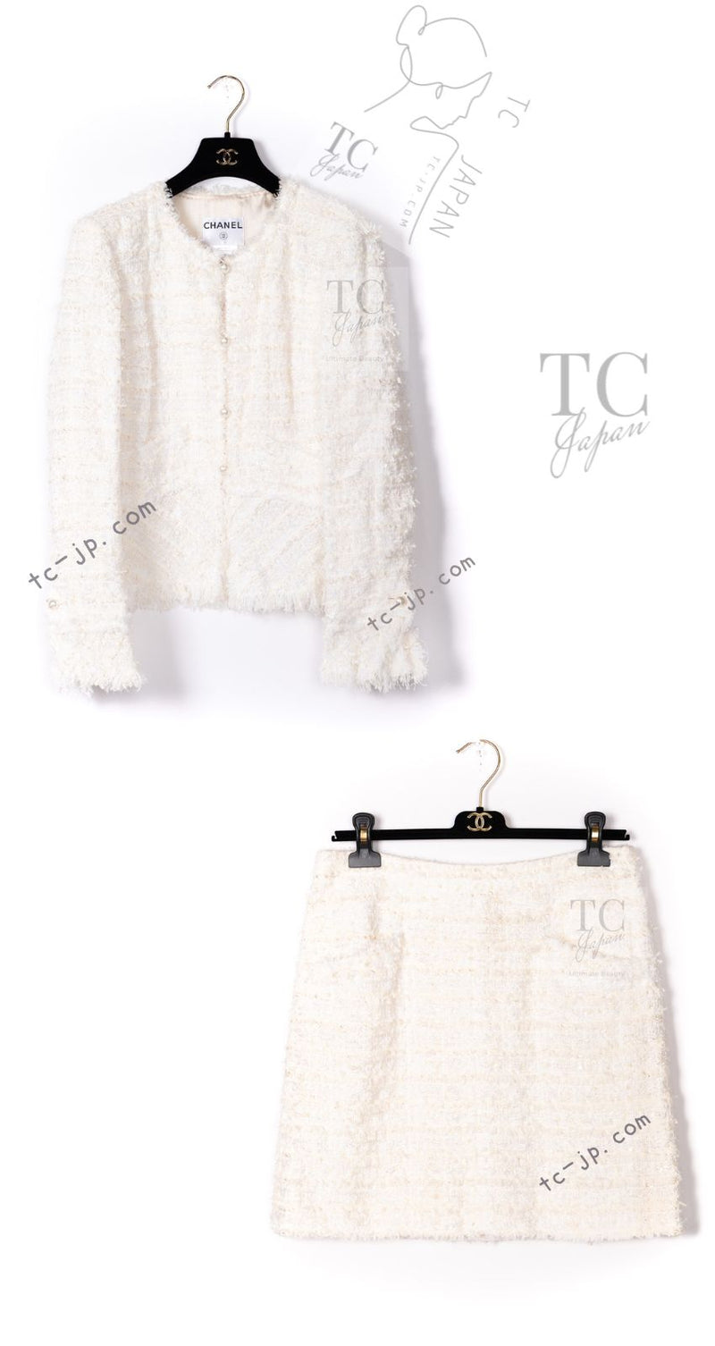 CHANEL 05S Ivory White Pearl Buttons Lesage Tweed Jacket Skirt Suit 40 42 シャネル アイボリー ホワイト パール CC ボタン ルサージュ ツイード ジャケット スカート スーツ 即発