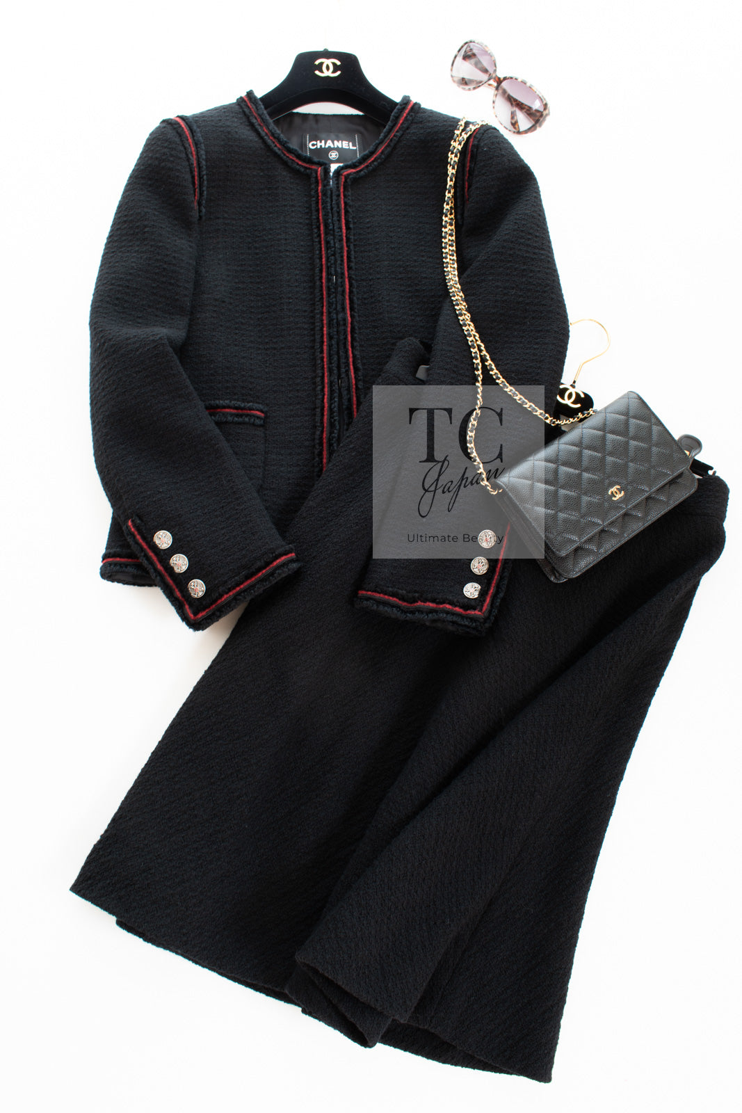 CHANEL 09PF Black Red Trim Moscow Wool Tweed Jacket Skirt Suit 38 シャネル ブラック レッド トリム ロマノフ ウール ツイード ジャケット スカート スーツ 即発