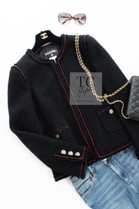CHANEL 09PF Black Red Trim Moscow Wool Tweed Jacket Skirt Suit 38 シャネル ブラック レッド トリム ロマノフ ウール ツイード ジャケット スカート スーツ 即発