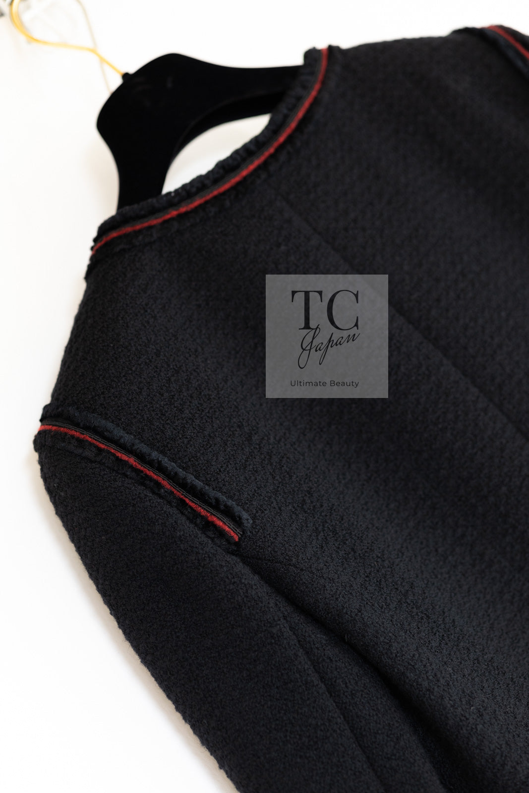 CHANEL 09PF Black Red Trim Moscow Wool Tweed Jacket Skirt Suit 38 シャネル ブラック レッド トリム ロマノフ ウール ツイード ジャケット スカート スーツ 即発