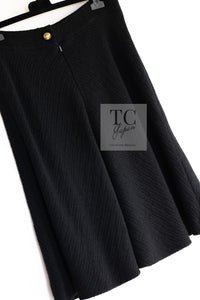 CHANEL 09PF Black Red Trim Moscow Wool Tweed Jacket Skirt Suit 38 シャネル ブラック レッド トリム ロマノフ ウール ツイード ジャケット スカート スーツ 即発