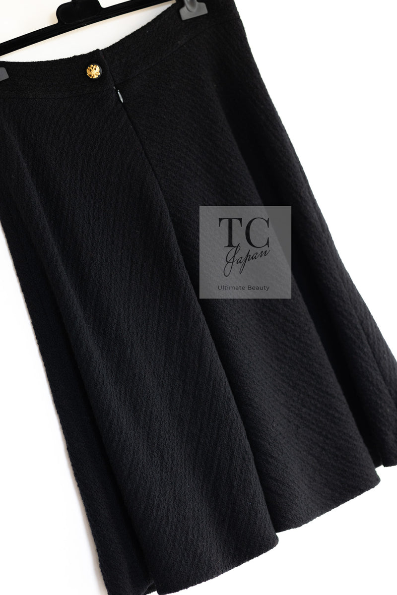 CHANEL 09PF Black Red Trim Moscow Wool Tweed Jacket Skirt Suit 38 シャネル ブラック レッド トリム ロマノフ ウール ツイード ジャケット スカート スーツ 即発