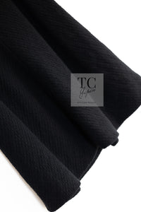 CHANEL 09PF Black Red Trim Moscow Wool Tweed Jacket Skirt Suit 38 シャネル ブラック レッド トリム ロマノフ ウール ツイード ジャケット スカート スーツ 即発