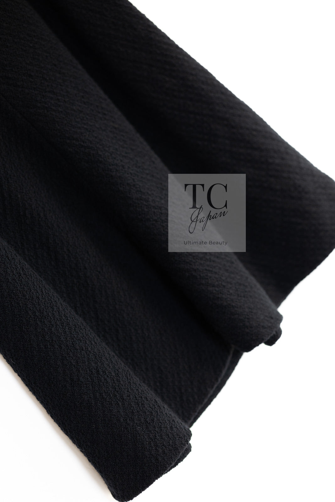 CHANEL 09PF Black Red Trim Moscow Wool Tweed Jacket Skirt Suit 38 シャネル ブラック レッド トリム ロマノフ ウール ツイード ジャケット スカート スーツ 即発