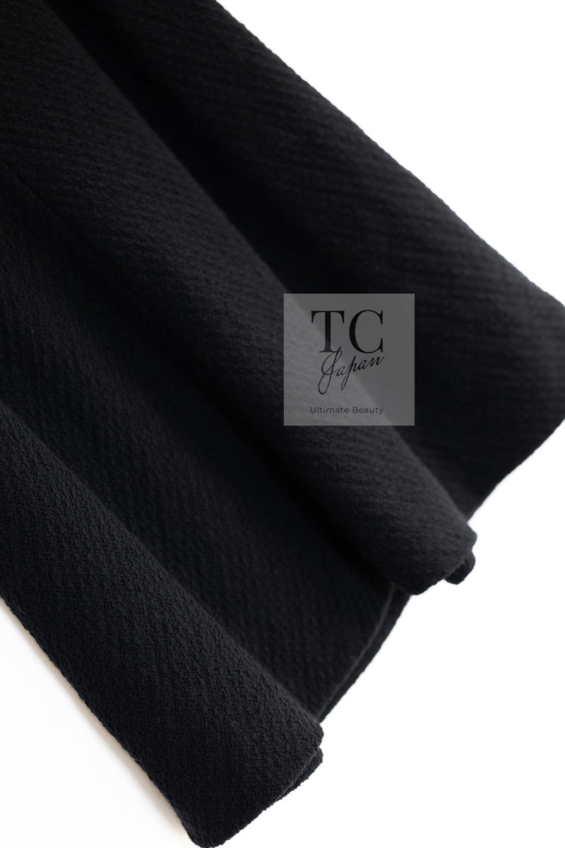 CHANEL 09PF Black Red Trim Moscow Wool Tweed Jacket Skirt Suit 38 シャネル ブラック レッド トリム ロマノフ ウール ツイード ジャケット スカート スーツ 即発