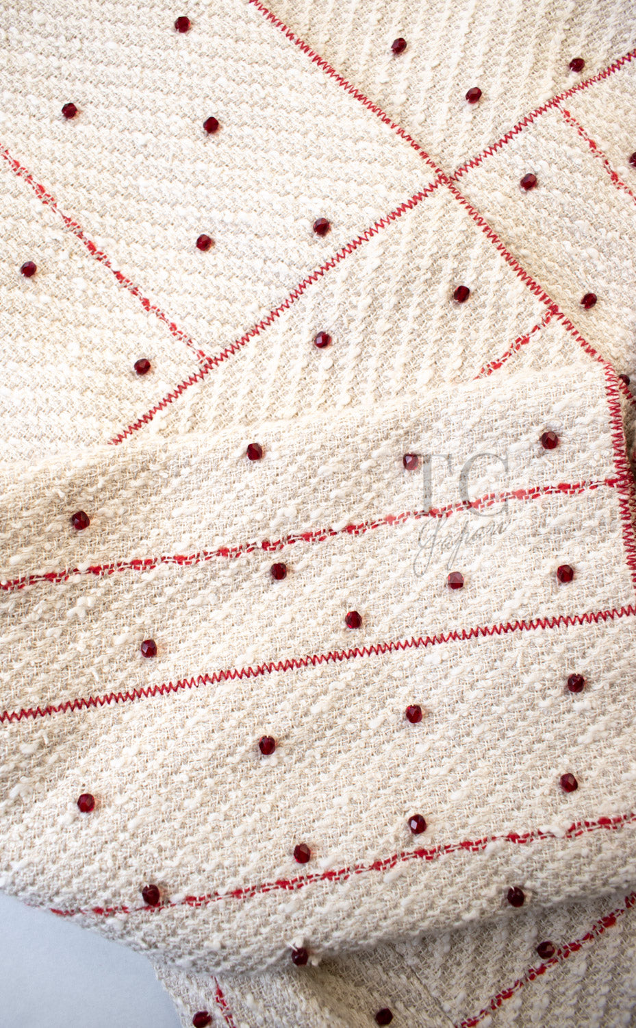CHANEL 00C Vintage Beige Ivory Swarovski Red Beads Cotton Jacket Skirt Tops Set Up Suit 36 16