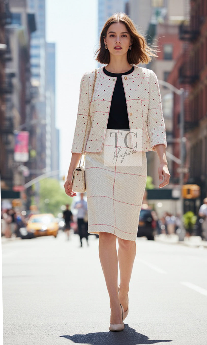 CHANEL 00C Vintage Beige Ivory Swarovski Red Beads Cotton Jacket Skirt Tops Set Up Suit 36 12