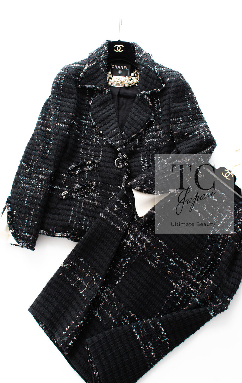 CHANEL 08C Black Beaded Chain Cotton Wool Tweed Jacket Skirt Suit 36 シャネル ブラック ビーズ チェーン コットン ウール ツイード ジャケット スカート スーツ 即発