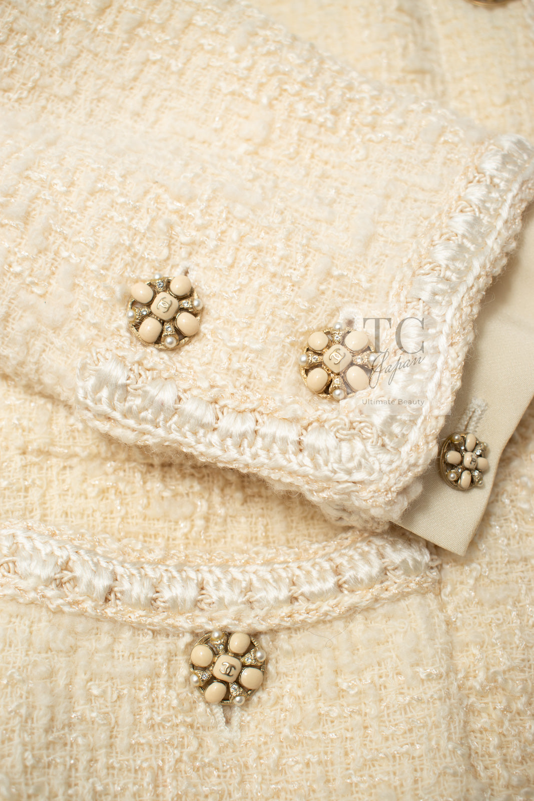 CHANEL 06PF Creme Ivory Wool Mohair Silk Gripoix Tweed Jacket Skirt Suit 34 36 シャネル クリーム アイボリー ウール モヘア シルク グリポワ宝石ボタン ツイード ジャケット スカート スーツ 即発