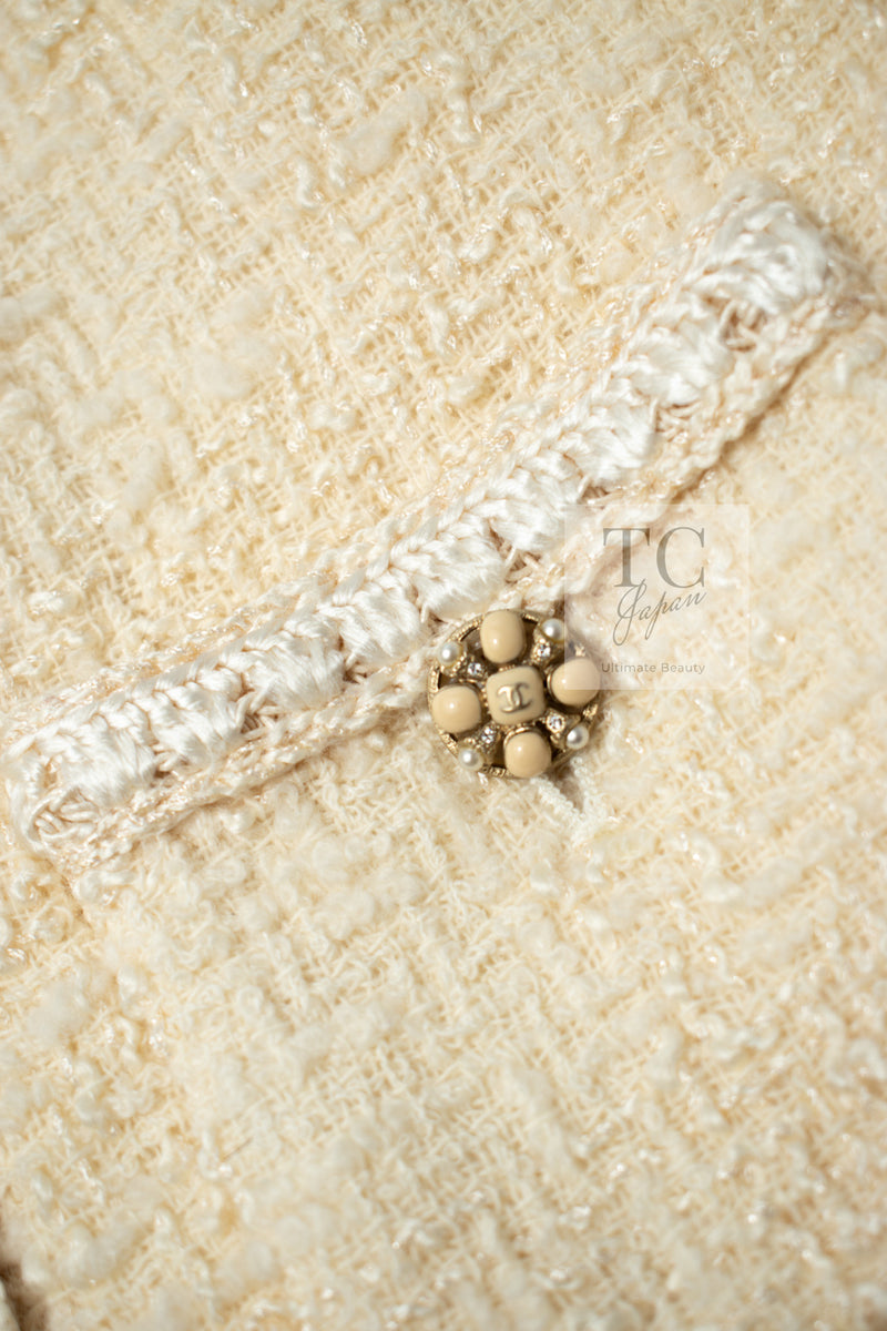 CHANEL 06PF Creme Ivory Wool Mohair Silk Gripoix Tweed Jacket Skirt Suit 34 36 シャネル クリーム アイボリー ウール モヘア シルク グリポワ宝石ボタン ツイード ジャケット スカート スーツ 即発