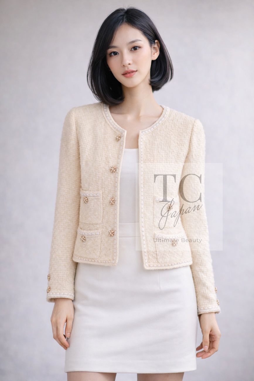 CHANEL 06PF Creme Ivory Wool Mohair Silk Gripoix Tweed Jacket 34 36 シャネル クリーム アイボリー ウール モヘア シルク グリポワ宝石ボタン ツイード ジャケット 即発