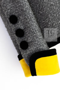 CHANEL 90A Vintage Gray Yellow Trim Velvet Tweed Jacket 38 シャネル ヴィンテージ グレー イエロー トリム ベルベット ツイード ジャケット 即発