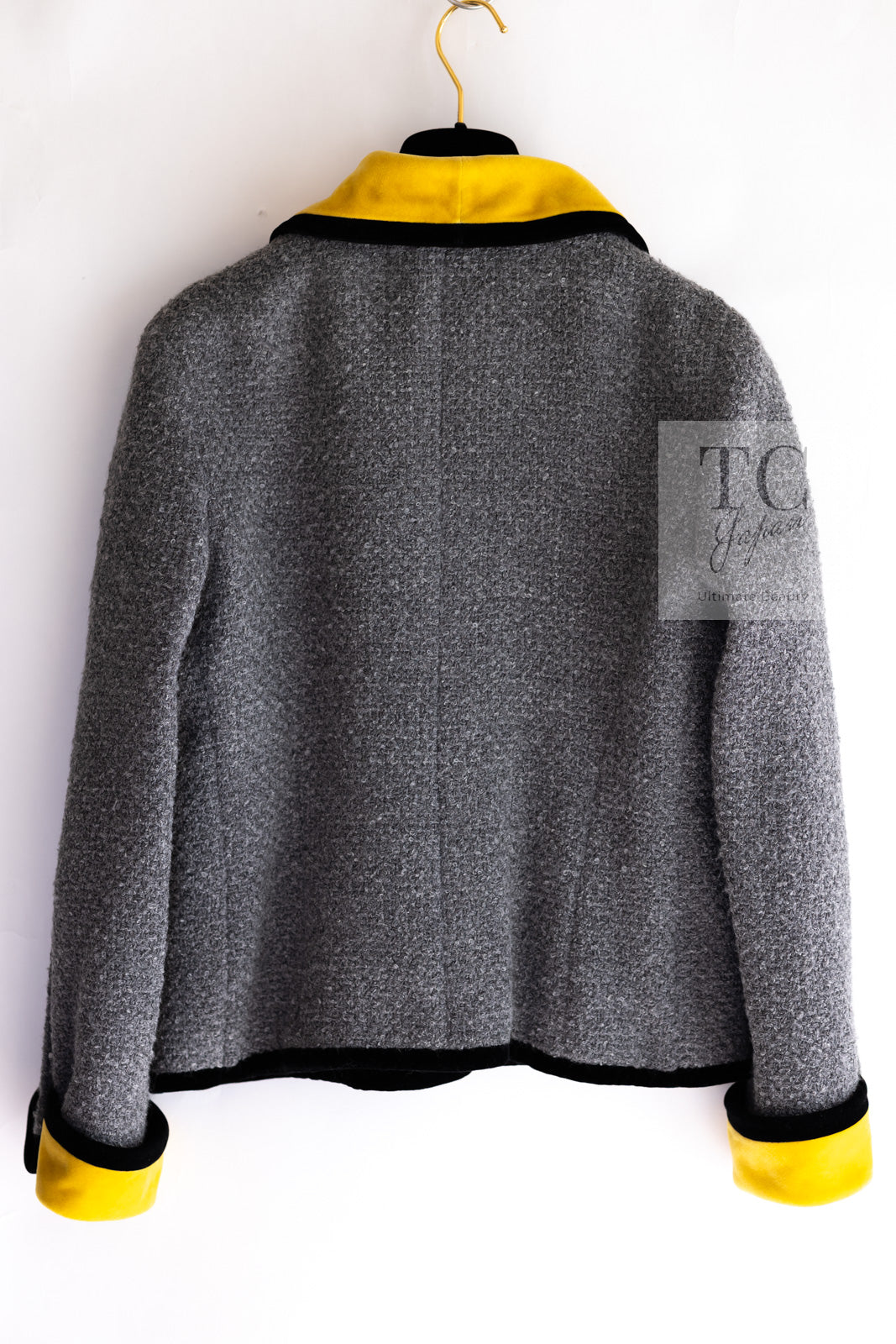 CHANEL 90A Vintage Gray Yellow Trim Velvet Tweed Jacket 38 シャネル ヴィンテージ グレー イエロー トリム ベルベット ツイード ジャケット 即発
