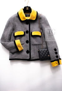 CHANEL 90A Vintage Gray Yellow Trim Velvet Tweed Jacket 38 シャネル ヴィンテージ グレー イエロー トリム ベルベット ツイード ジャケット 即発