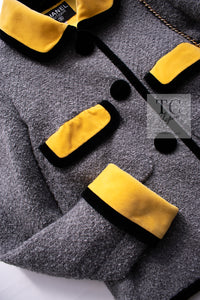 CHANEL 90A Vintage Gray Yellow Trim Velvet Tweed Jacket 38 シャネル ヴィンテージ グレー イエロー トリム ベルベット ツイード ジャケット 即発