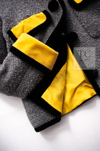 CHANEL 90A Vintage Gray Yellow Trim Velvet Tweed Jacket 38 シャネル ヴィンテージ グレー イエロー トリム ベルベット ツイード ジャケット 即発