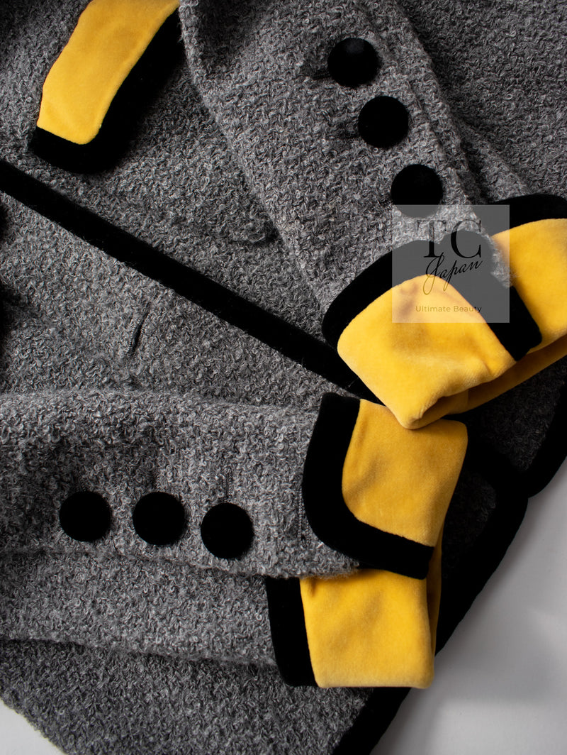 CHANEL 90A Vintage Gray Yellow Trim Velvet Tweed Jacket 38 シャネル ヴィンテージ グレー イエロー トリム ベルベット ツイード ジャケット 即発