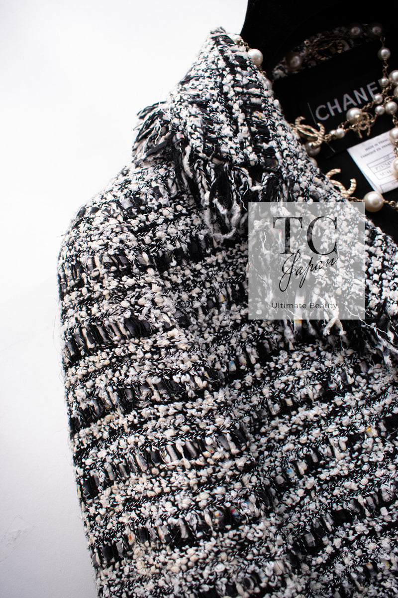 CHANEL 04S Black White Fringe Lesage Jacket Skirt Suit 38 シャネル ブラック ホワイト フリンジ ルサージュ ツイード ジャケット スカート スーツ 即発