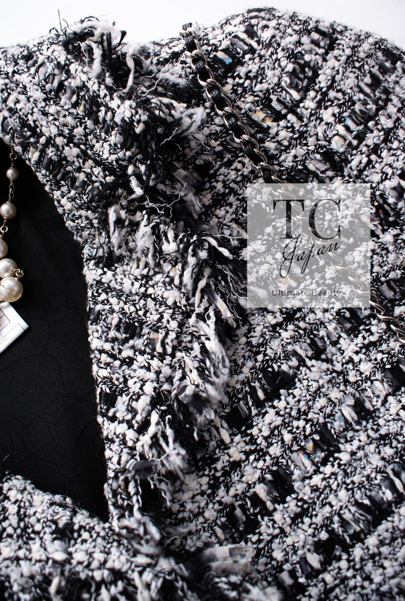 CHANEL 04S Black White Fringe Lesage Jacket Skirt Suit 38 シャネル ブラック ホワイト フリンジ ルサージュ ツイード ジャケット スカート スーツ 即発