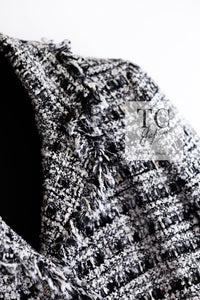 CHANEL 04S Black White Fringe Lesage Jacket Skirt Suit 38 シャネル ブラック ホワイト フリンジ ルサージュ ツイード ジャケット スカート スーツ 即発