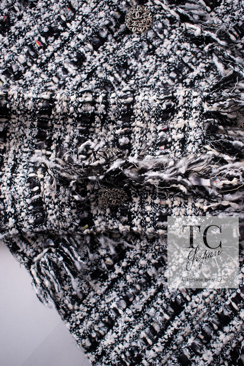 CHANEL 04S Black White Fringe Lesage Jacket Skirt Suit 38 シャネル ブラック ホワイト フリンジ ルサージュ ツイード ジャケット スカート スーツ 即発