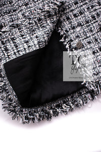 CHANEL 04S Black White Fringe Lesage Jacket Skirt Suit 38 シャネル ブラック ホワイト フリンジ ルサージュ ツイード ジャケット スカート スーツ 即発