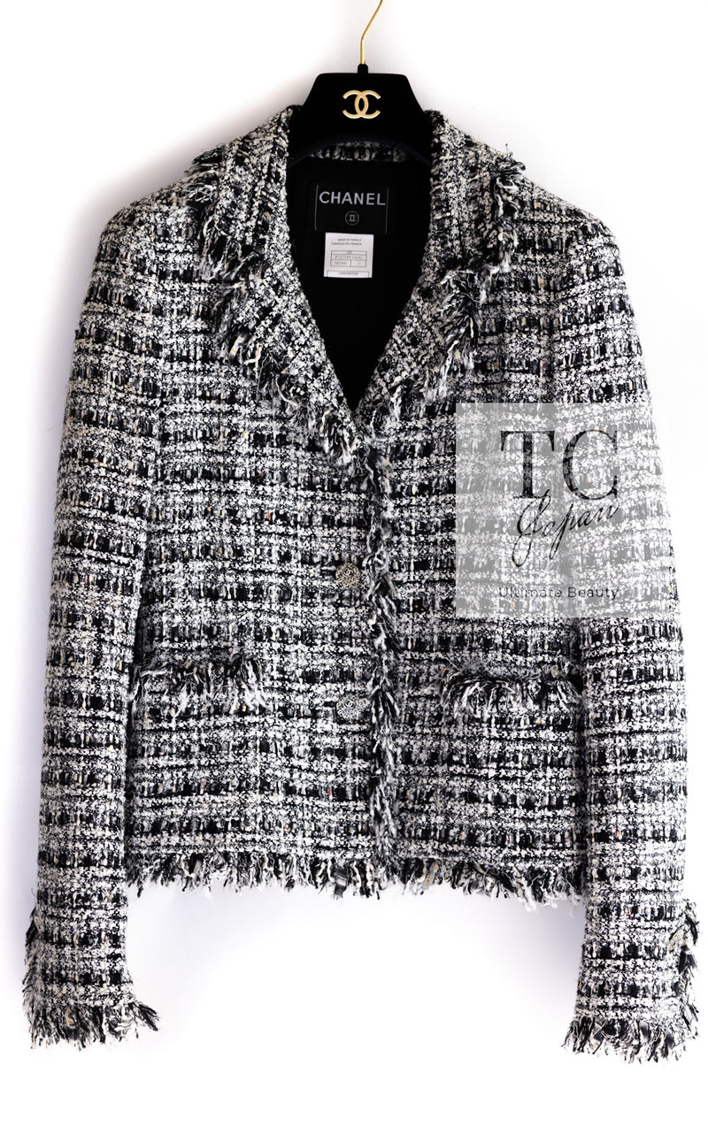 CHANEL 04S Black White Fringe Lesage Jacket Skirt Suit 38 シャネル ブラック ホワイト フリンジ ルサージュ ツイード ジャケット スカート スーツ 即発
