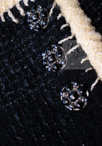 CHANEL 06PF Black Ivory Trim Boucle Wool Tweed Jacket Skirt Suit 38 シャネル ブラック アイボリー トリミング ブークレ ウール ツイード ジャケット スカート スーツ 即発
