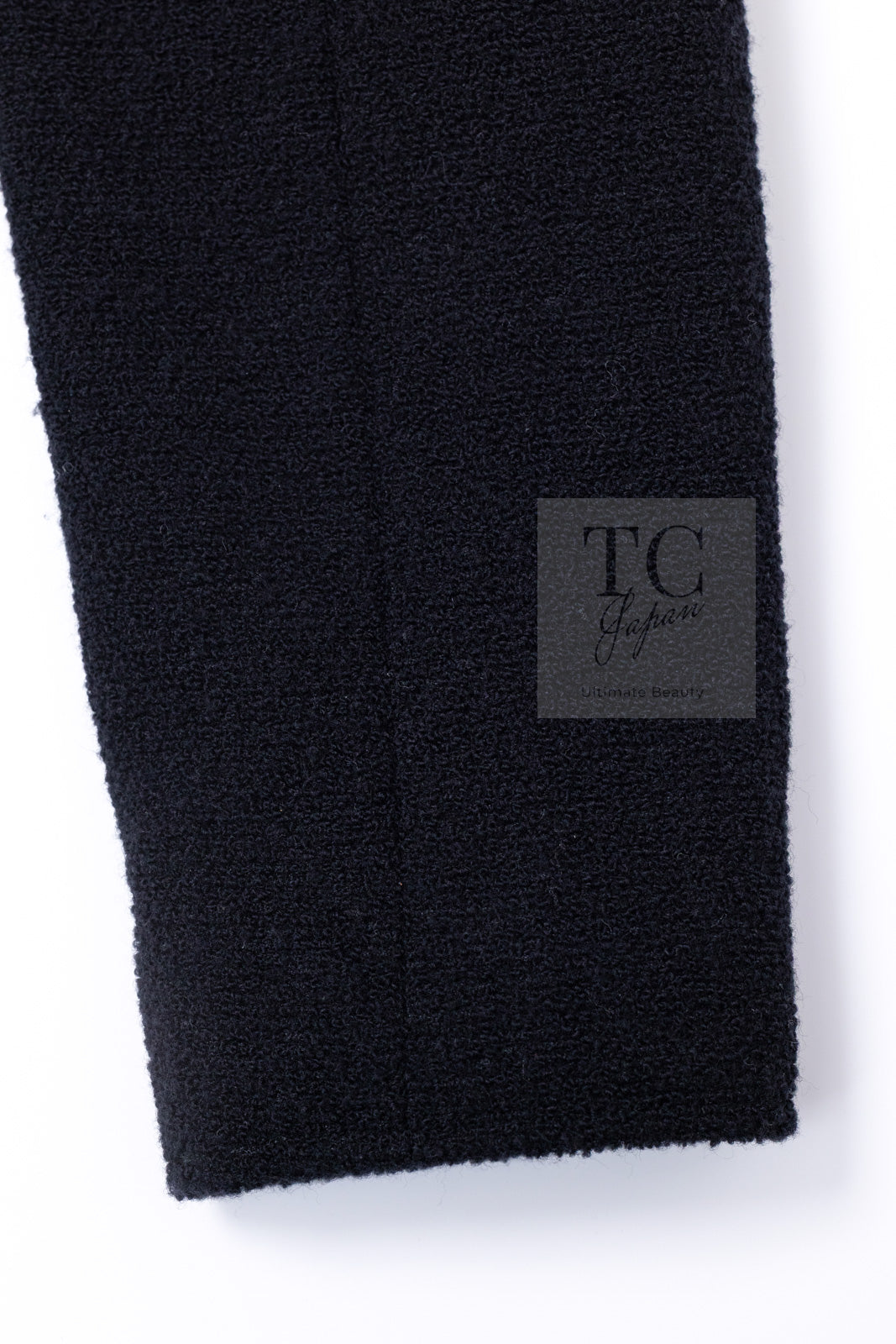 CHANEL 95A Vintage Black CC Buttons Wool Tweed Jacket Skirt Suit 38 シャネル ヴィンテージ ブラック ココボタン ウール ツイード ジャケット スカート スーツ 即発