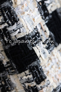 CHANEL 04PF Ivory Beige Bow Ribbon Jacket Skirt Suit 38 42 シャネル アイボリー ベージュ リボン ツイード ジャケット スカート スーツ 即発