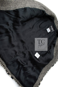 CHANEL 06A Black Herringbone Chevron Wool Tweed Jacket Skirt Suit 34 シャネル ブラック シェベロン ウール ツイード ジャケット スカート スーツ 即発