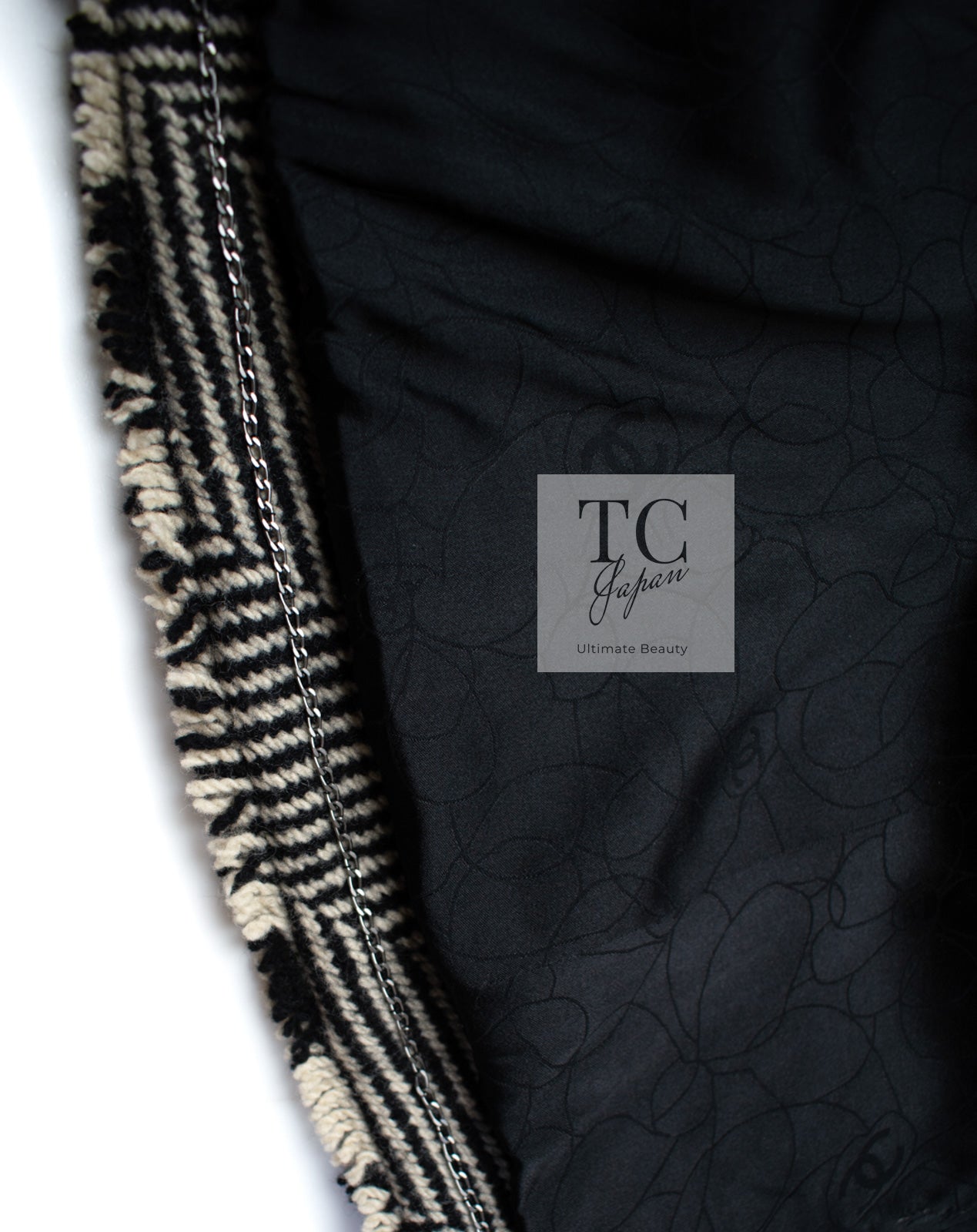 CHANEL 06A Black Herringbone Chevron Wool Tweed Jacket Skirt Suit 34 シャネル ブラック シェベロン ウール ツイード ジャケット スカート スーツ 即発
