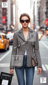 CHANEL 06A Black Herringbone Chevron Wool Tweed Jacket Skirt Suit 34 シャネル ブラック シェベロン ウール ツイード ジャケット スカート スーツ 即発