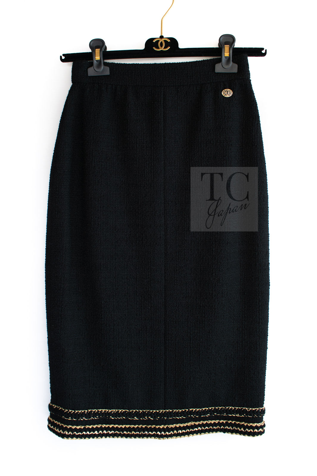 CHANEL 17PF Black Gold Trim Wool Tweed Jacket Skirt Suit 34 シャネル ブラック ゴールド トリミング ウール ジャケット スカート スーツ 即発