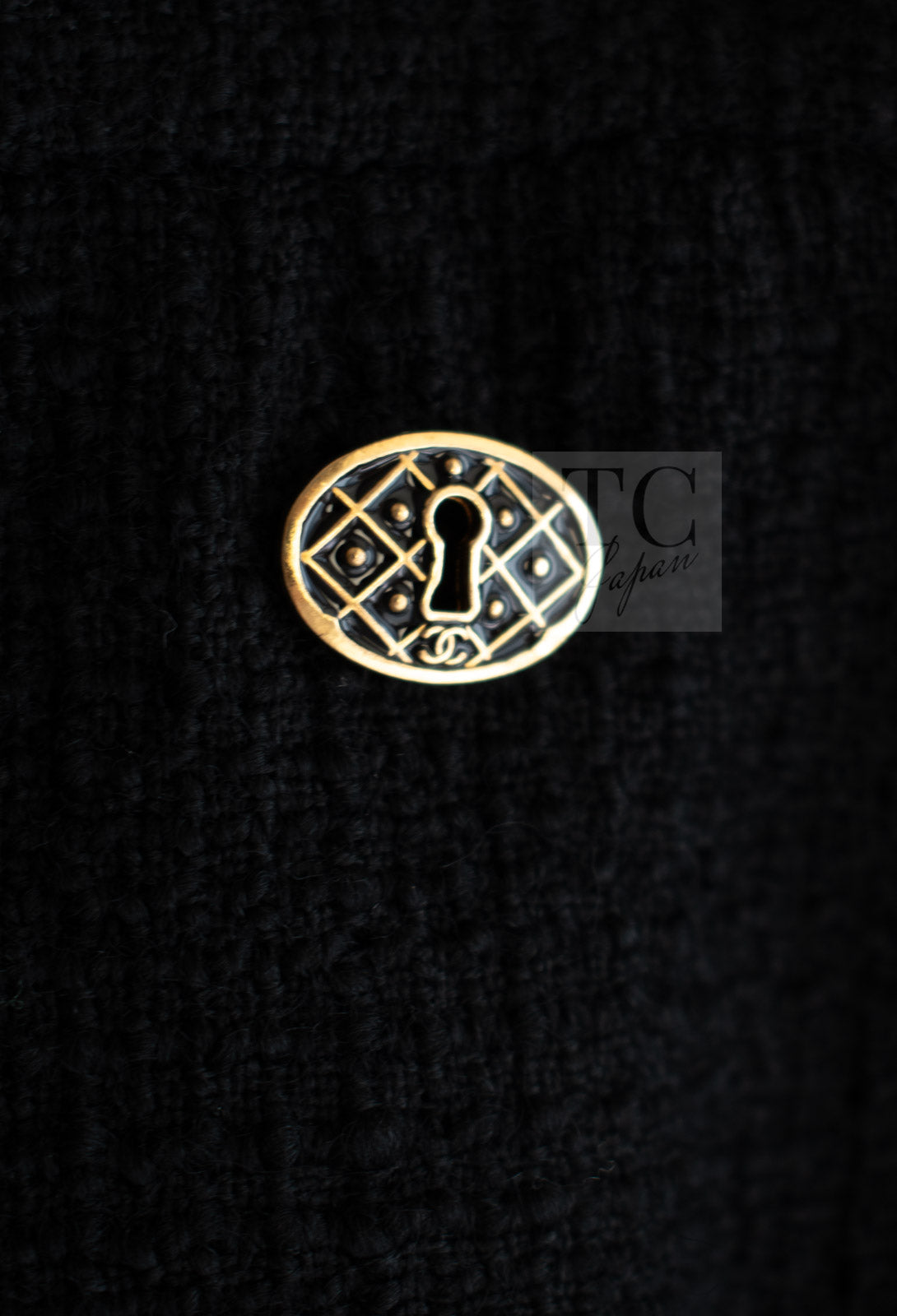 CHANEL 17PF Black Gold Trim Wool Tweed Jacket Skirt Suit 34 シャネル ブラック ゴールド トリミング ウール ジャケット スカート スーツ 即発