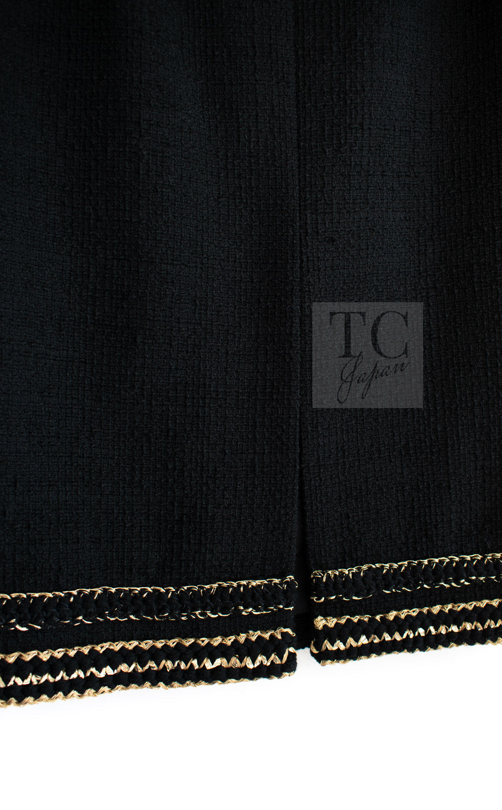 CHANEL 17PF Black Gold Trim Wool Tweed Jacket Skirt Suit 34 シャネル ブラック ゴールド トリミング ウール ジャケット スカート スーツ 即発