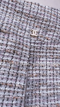 CHANEL 04S Pink Ivory Gray Fringe Collarless Tweed Jacket Skirt Suit 38 42 シャネル ピンク アイボリー フリンジ ノーカラー ツイード ジャケット スカート スーツ 即発