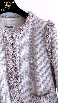 CHANEL 04S Pink Ivory Gray Fringe Collarless Tweed Jacket Skirt Suit 38 42 シャネル ピンク アイボリー フリンジ ノーカラー ツイード ジャケット スカート スーツ 即発