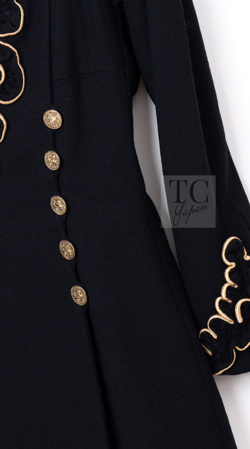 CHANEL Vintage Black Gold CC Buttons Tweed Jacket Skirt Suit 38 17
