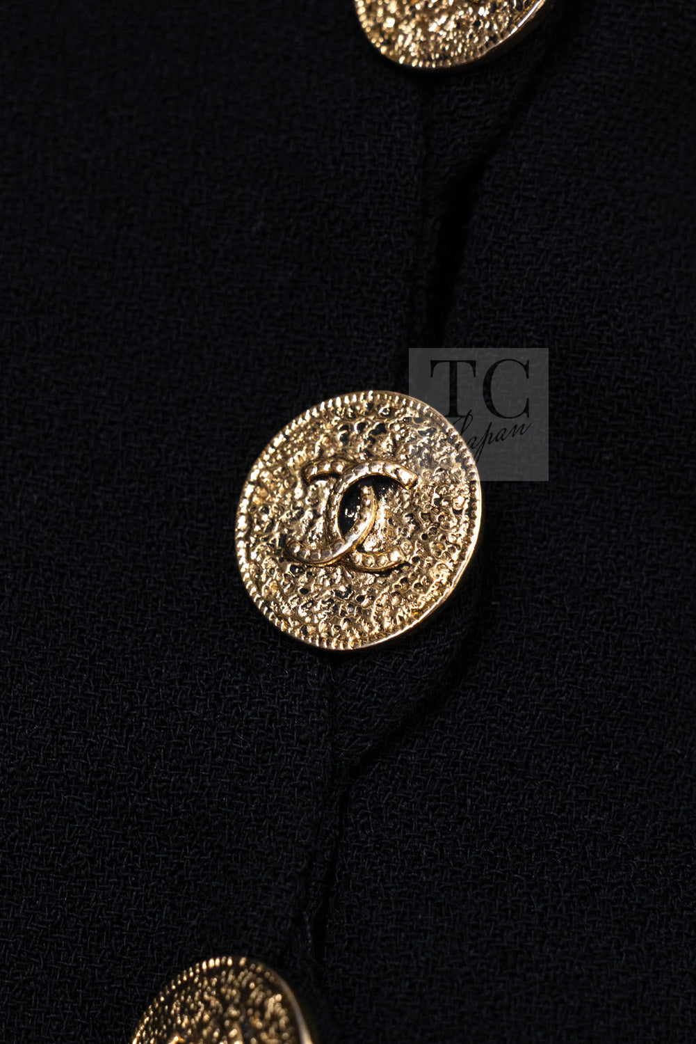 CHANEL Vintage Black Gold CC Buttons Tweed Jacket Skirt Suit 38 5