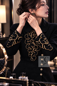 CHANEL Vintage Black Gold CC Buttons Tweed Jacket Skirt Suit 38 14