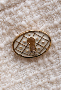 CHANEL 17PF Ivory Creme Gold Trim Wool Tweed Jacket Skirt Suit 38 8