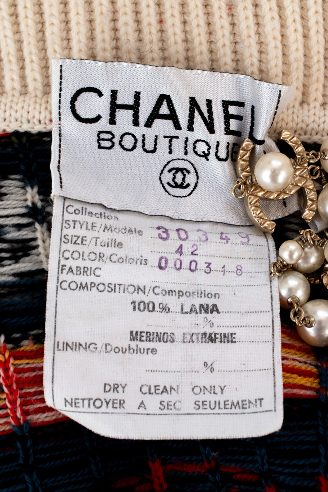 美品◎CHANEL シャネル セーター ココマーク 金ボタン 90sヴィンテージ シャネル ヴィンテージ 貴重 アイボリー レッド マルチカラー CC