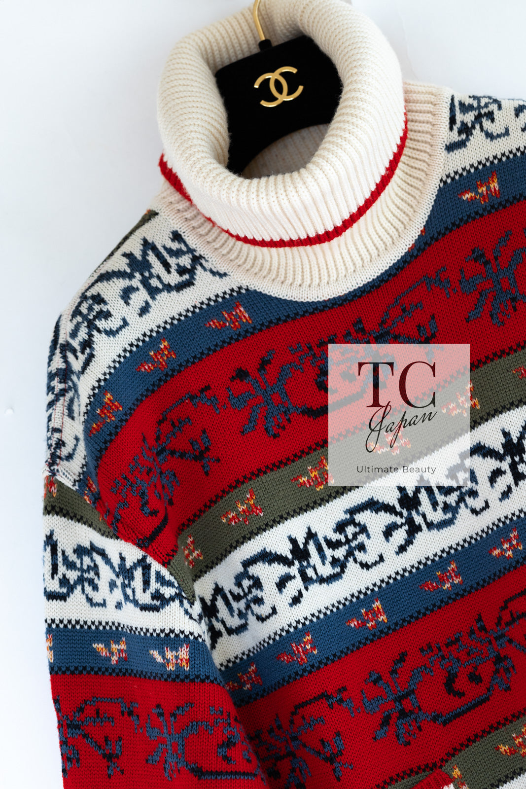 CHANEL 90's Vintage Ivory Red Multicolor CC Gold Buttons Wool Knit Sweater  38 40 42 44 シャネル ヴィンテージ 貴重 アイボリー レッド マルチカラー CC ゴールドボタン ウール 100 ニット セーター 即発