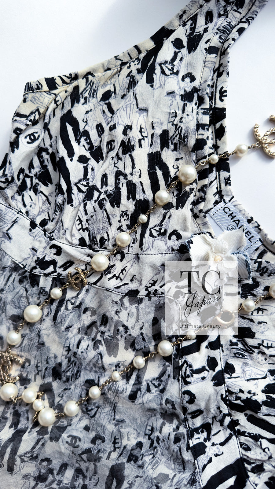シャネル チュニック カットソー CHANEL アイボリー ブラック CC シャネル チュニック カットソー CHANEL アイボリー ブラック CC