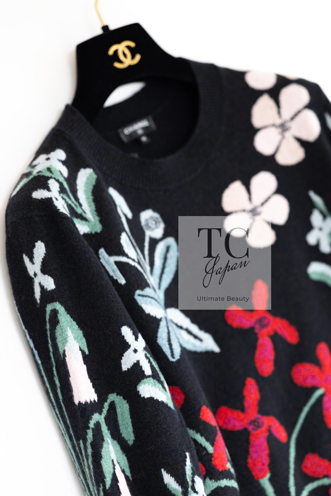 CHANEL 21PF Black Multicolor Floral Cashmere Knit Tops Sweater 38 シャネル ブラック  マルチカラー 花柄 カシミア ニット トップス セーター 即発