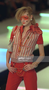 CHANEL 01S Beige Red Knit Sequin Vest Tops 38 シャネル ベージュ レッド スパンコール ニット ベスト トップス 即発