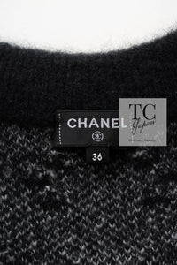 CHANEL 23N Black Ivory Cashmere CC Logo Knit Sweater 36 シャネル ココ ネージュ ブラック アイボリー ココマーク カシミヤ ニット セーター 即発